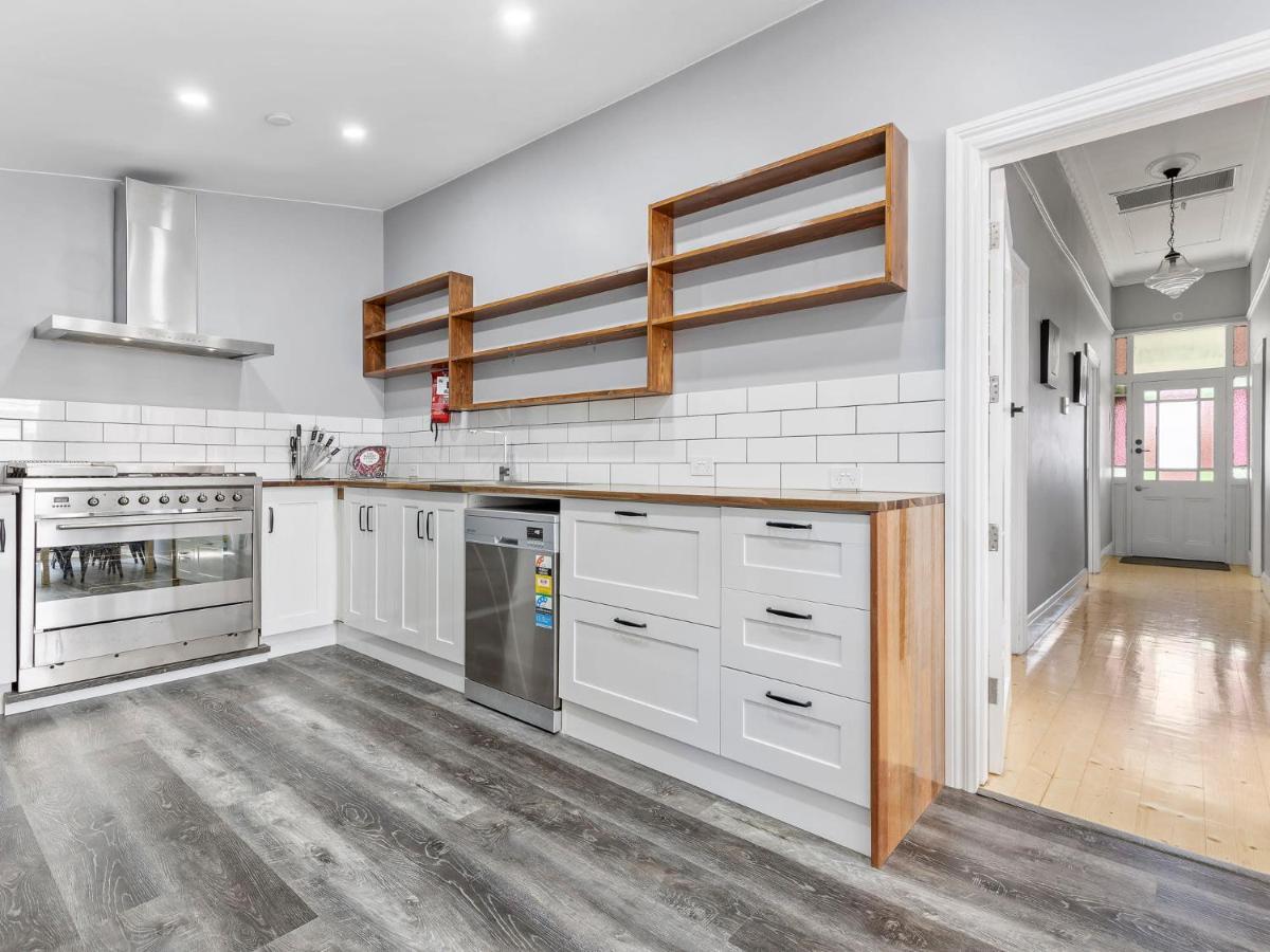 Stunning 4Br Cottage In The Heart Of Ballarat - Pet Friendly & Fast Wifi Kültér fotó